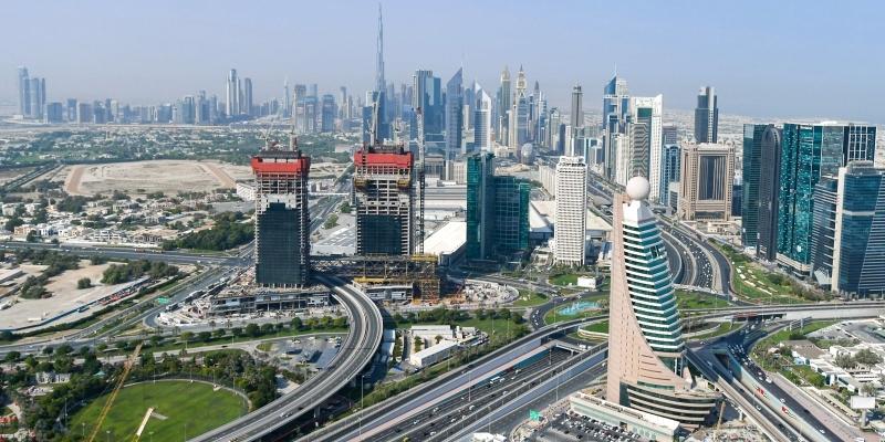 اقتصاد الإمارات يستعيد نموه الإيجابي بنهاية 2021