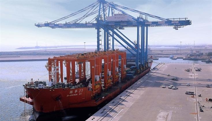 تزويد ميناء الفجيرة برافعات جسرية عملاقة من طراز “بوست باناماكس”
