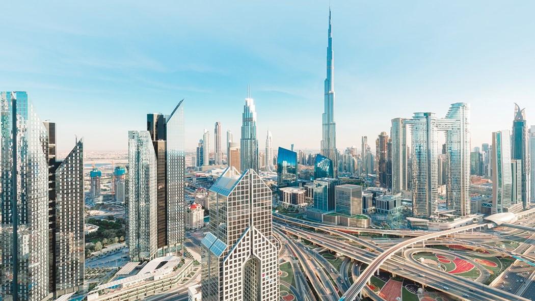 الإمارات رسمت خريطة طريق «أنموذجية» لتعافي صناعة السفر