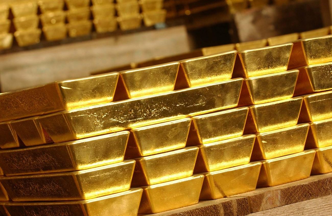 الذهب يصعد مع زيادة الإقبال على الملاذات الآمنة