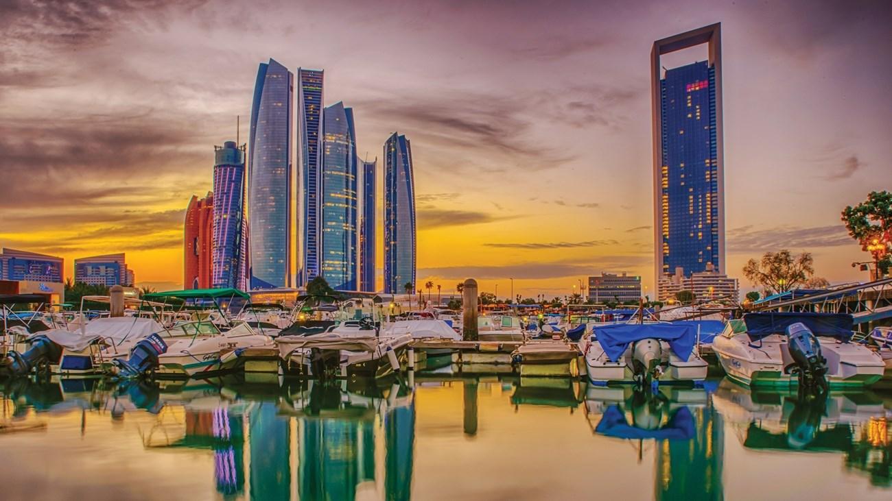 اقتصاد الإمارات.. مؤشرات تاريخية نحو الريادة العالمية